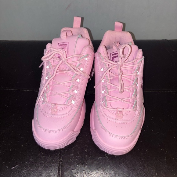 Women's Pink Fila’s - Picture 3 of 7